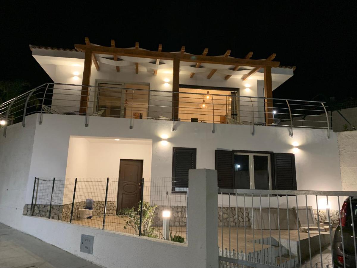 Villa Dei Fiori 赞布隆内 外观 照片